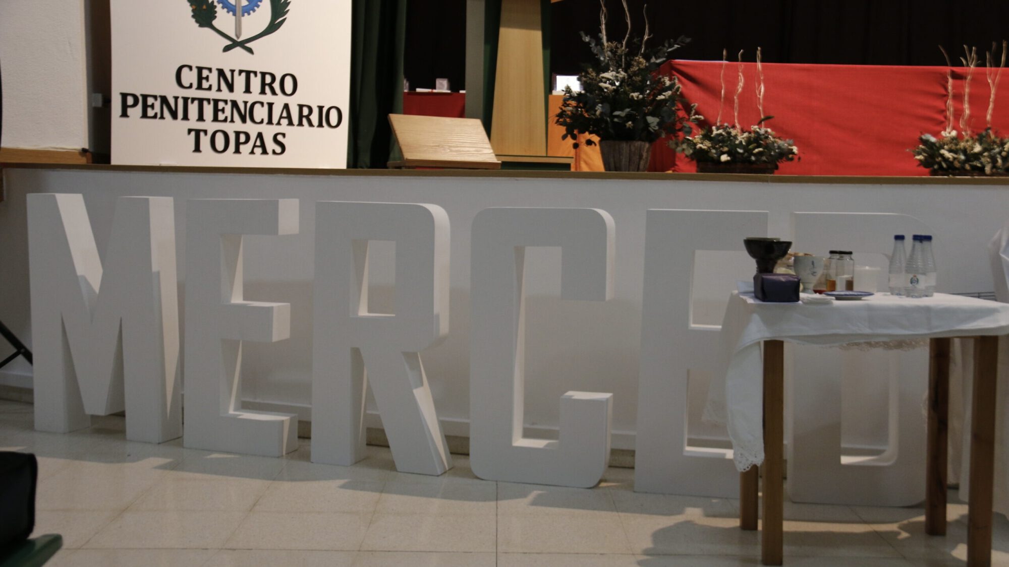 La cárcel de Topas ha acogido la celebración con motivo de la Merced